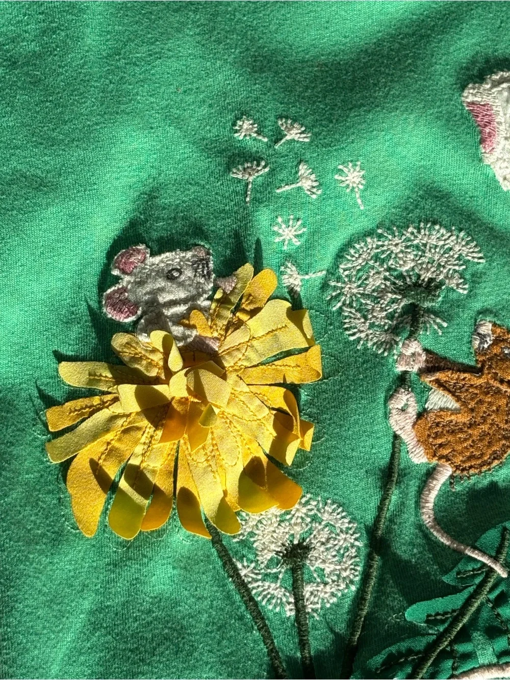 Mini Boden Puff Sleeve Appliqué Tee in Aloe with Mice & Dandelion - Picture 6 of 7
